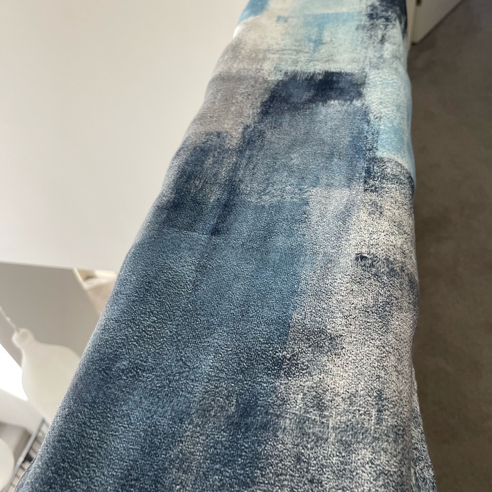 Ombré Table Runner - Blue Grey - Picture 7 of 7